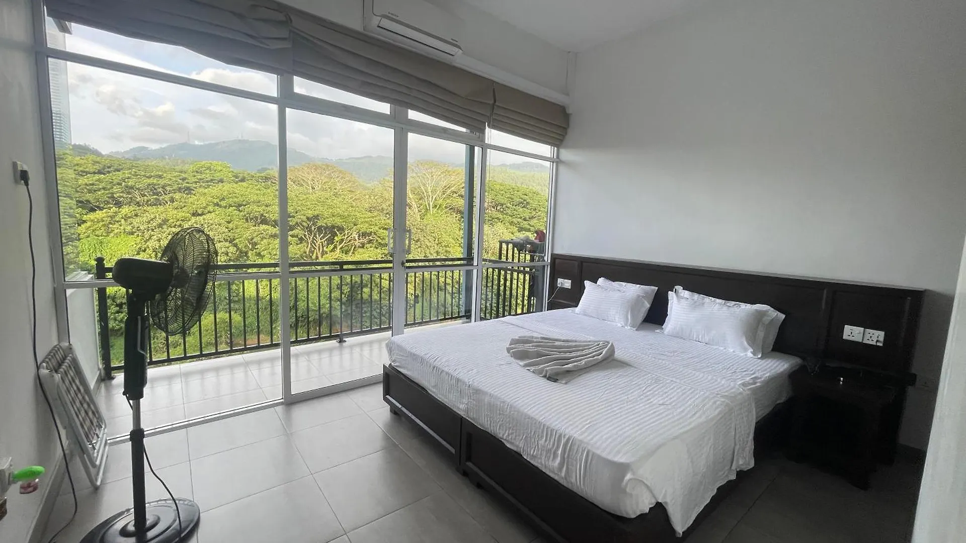 Pensjonat Varsity Villa Kandy